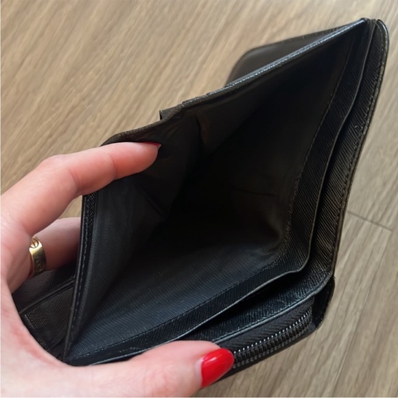 Authentic Prada Saffiano Leather Zip Around Wallet - Picture 9 of 14